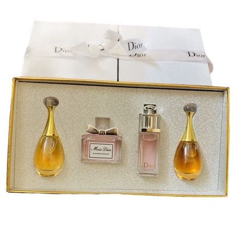 dior parfum mini gift set|Dior mini fragrance gift set.